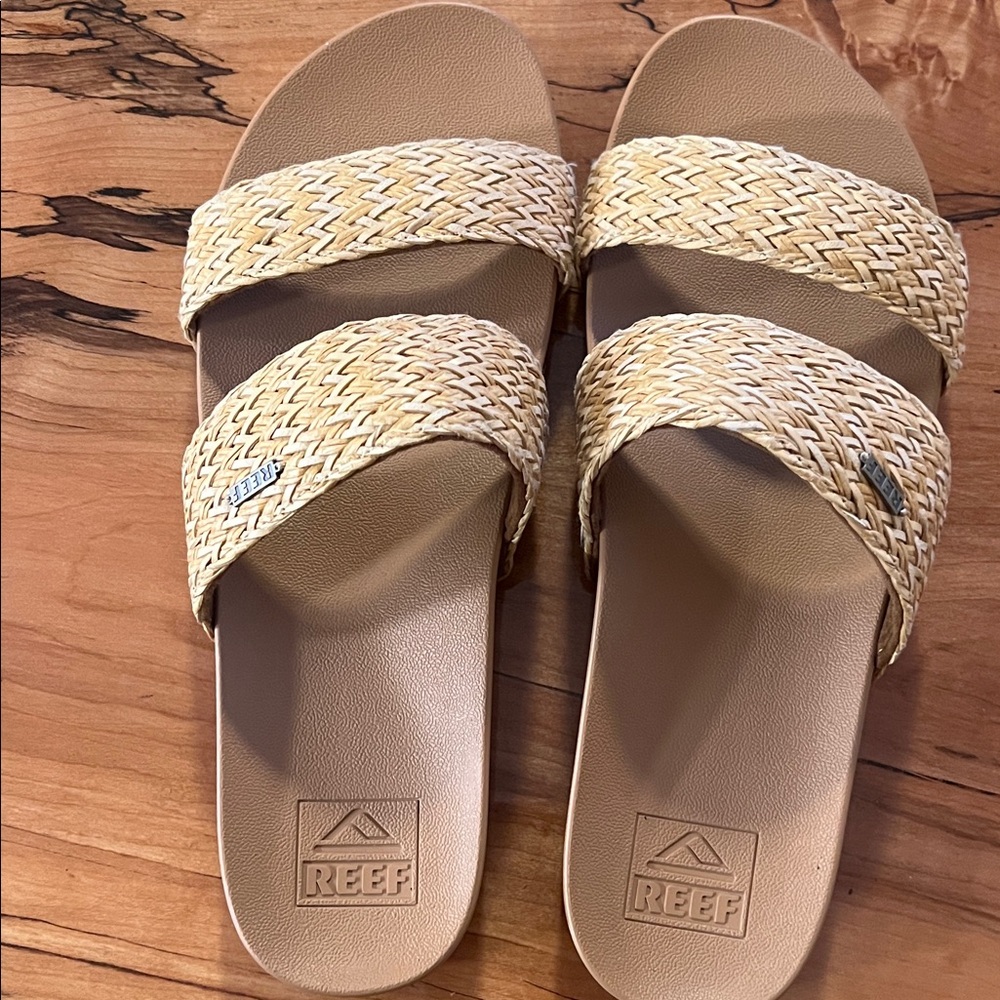 Reef Tan Cushion Vista Braid Woven Slide Sandals - Picture 5 of 7